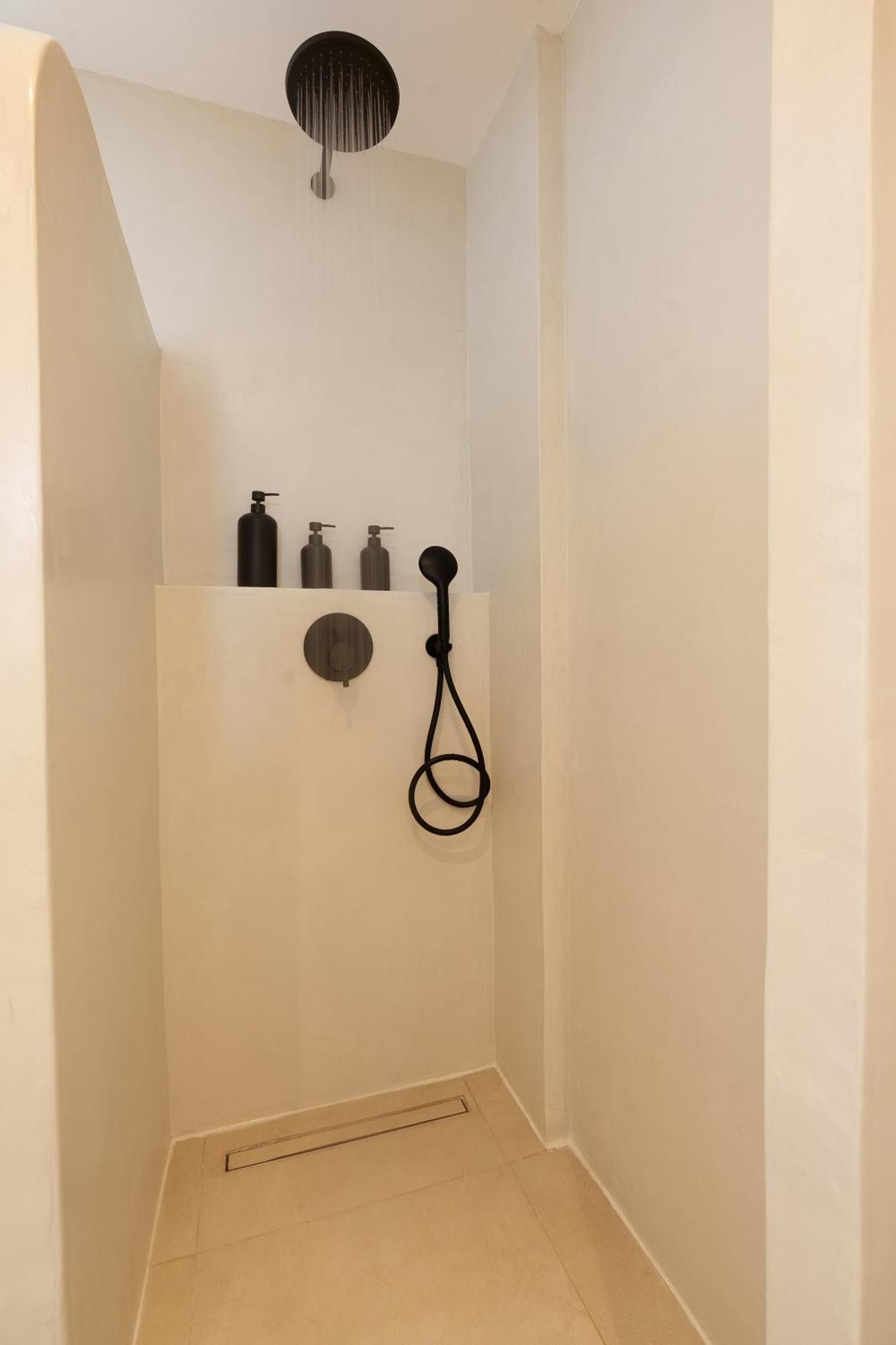 Sugarwhite Suites With Private Not Heated Pool Emporio  Екстериор снимка