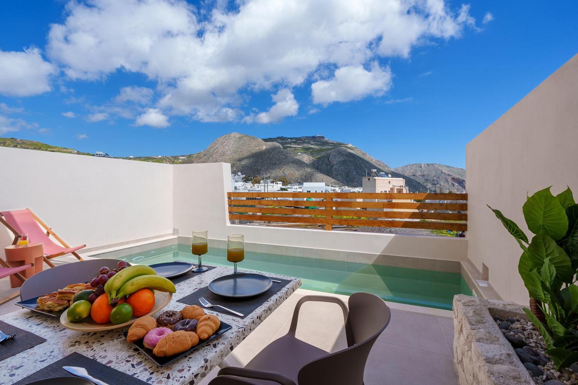 Sugarwhite Suites With Private Not Heated Pool Emporio  Екстериор снимка